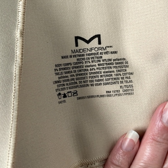 Maidenform Shaping Lace Brief Nude NWOT - Picture 7 of 7